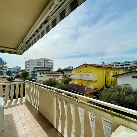 Appartamento Al Faro I Terracerelax&Parking Lignano Sabbiadoro Bagian luar foto